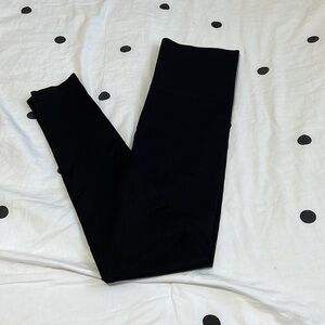 Dynamic Seamless Apparel Leggings